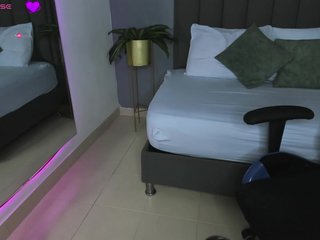 cora-22 Porn Show