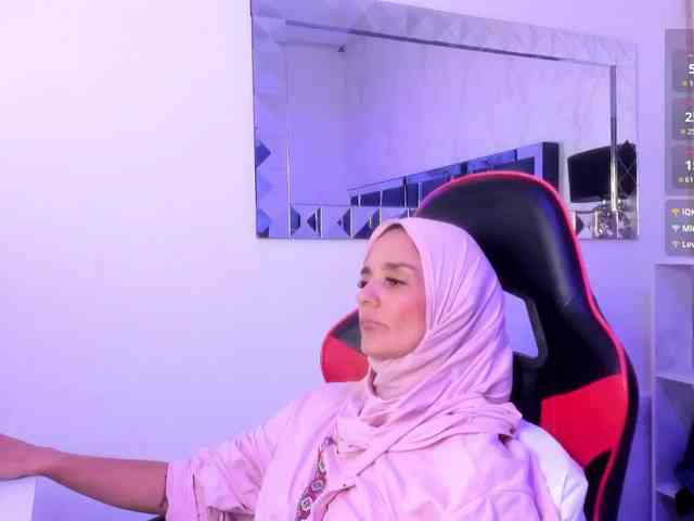 IrisKarimm's webcam live show