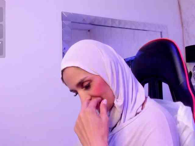 online web cam show IrisKarimm