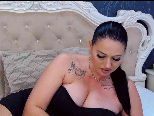 LaurenSaint1 webcam