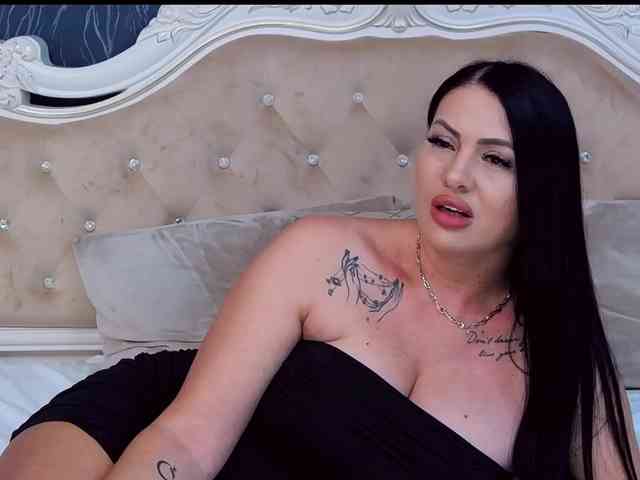 LaurenSaint1 webcam