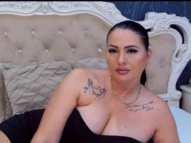 LaurenSaint1 webcam