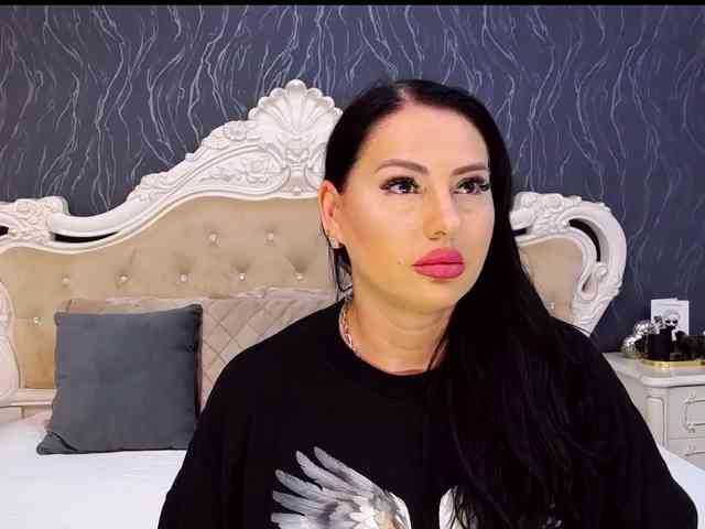 LaurenSaint1 webcam
