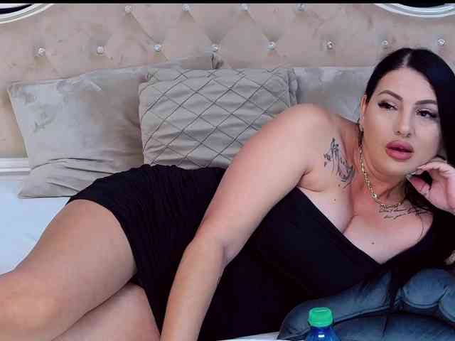 LaurenSaint1 webcam