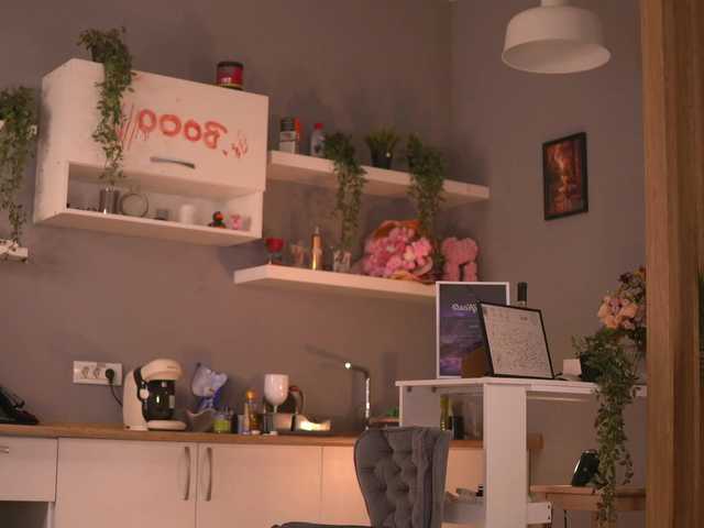 LeyaMeyers's BongaCams show and profile