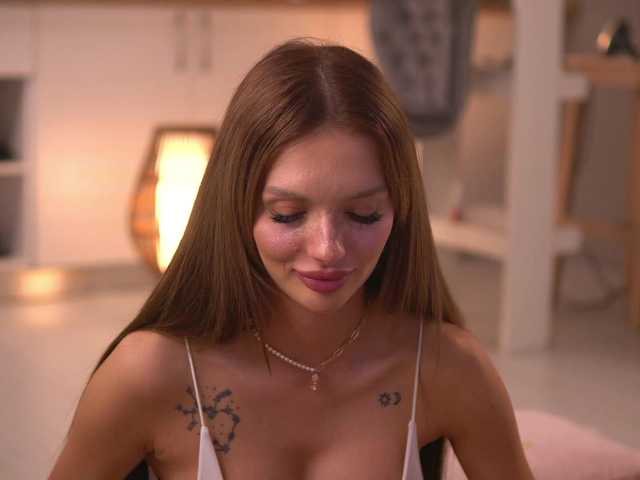 LeyaMeyers's BongaCams show and profile