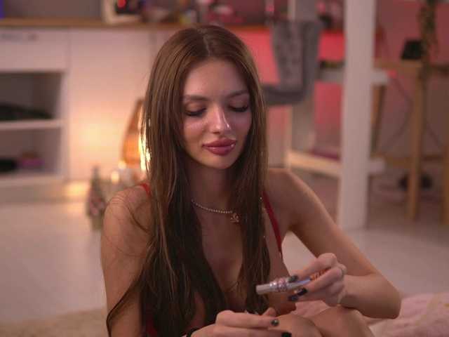 LeyaMeyers's BongaCams show and profile