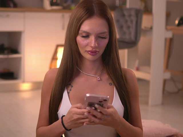 LeyaMeyers's BongaCams show and profile