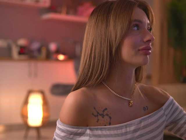 LeyaMeyers's BongaCams show and profile