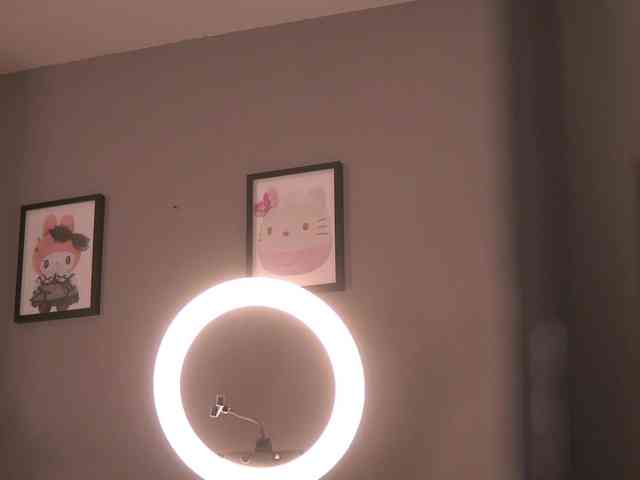 ButterflyLeah webcam