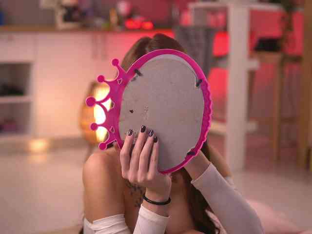 LeyaMeyers LeyaMeyers