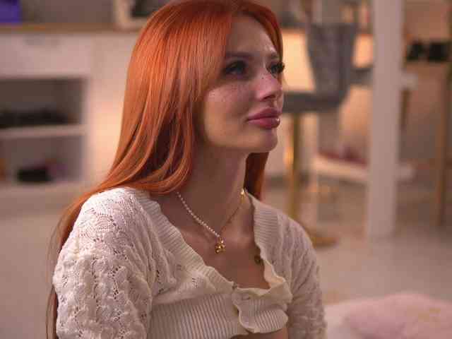 LeyaMeyers LeyaMeyers