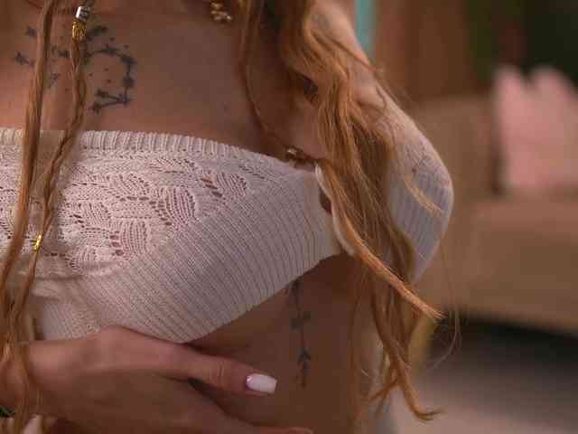 LeyaMeyers's webcam live show