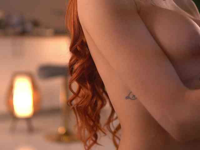 LeyaMeyers Live Webcam on {site_name}