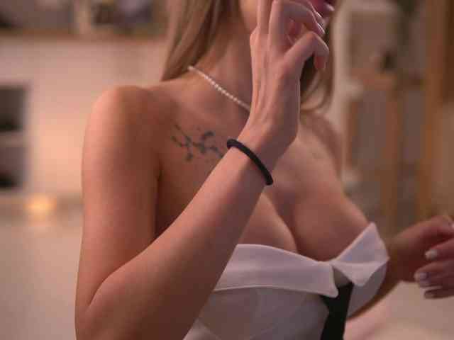 LeyaMeyers LeyaMeyers