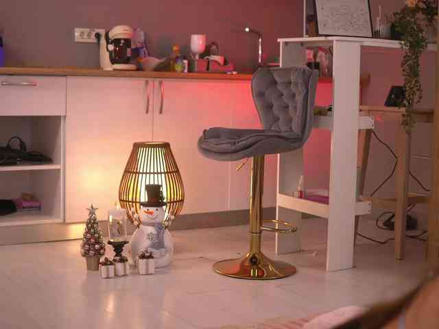 LeyaMeyers LeyaMeyers