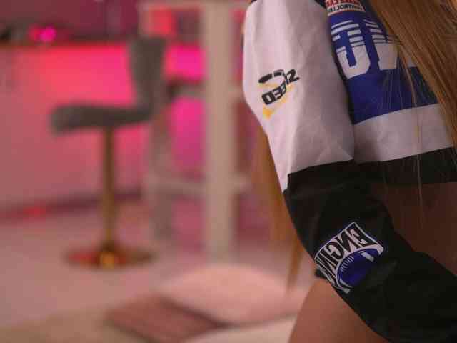 LeyaMeyers bongacams