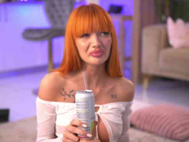 xxx cam chat LeyaMeyers