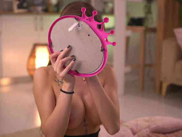 LeyaMeyers LeyaMeyers