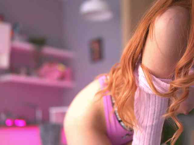 adult webcam LeyaMeyers