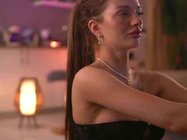 LeyaMeyers LeyaMeyers