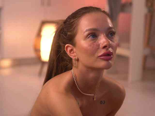 LeyaMeyers Live Webcam on BongaCams