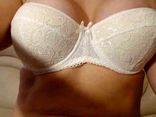 Elena7564 webcam