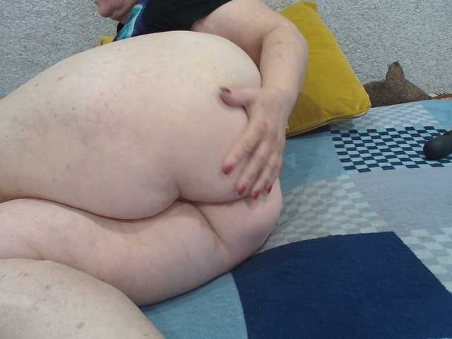  MILAax chat room