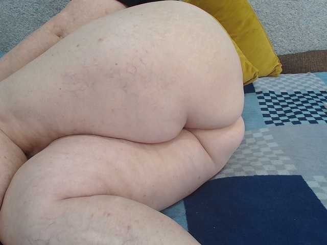  MILAax chat room