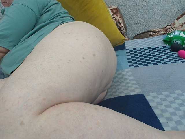  MILAax chat room