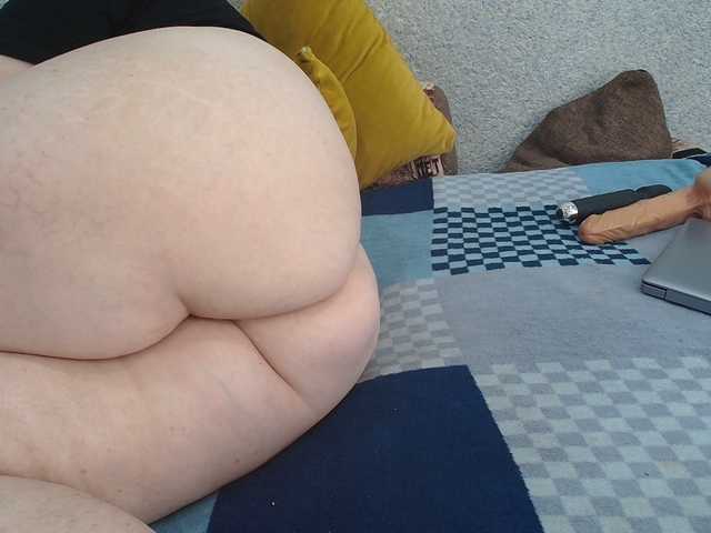  MILAax chat room