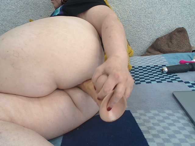  MILAax chat room