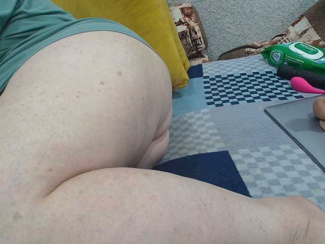  MILAax chat room