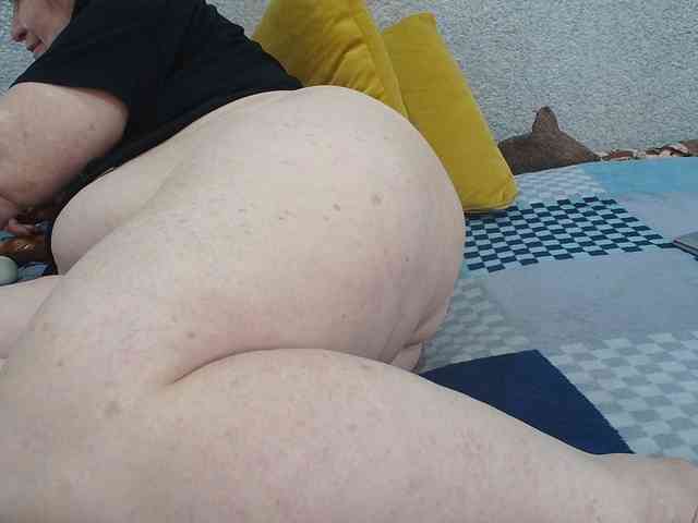 MILAax webcam