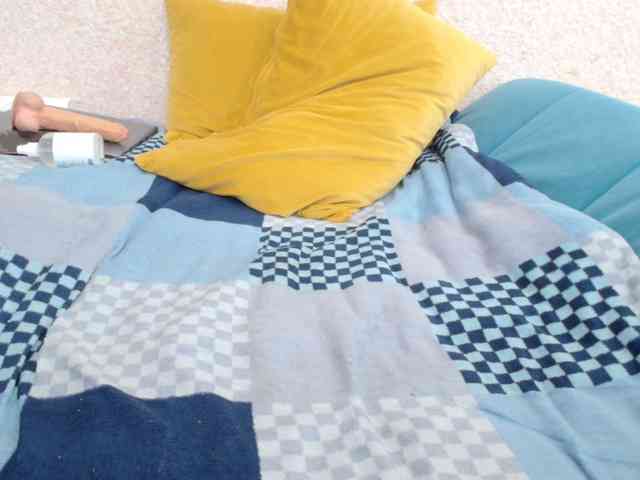 MILAax webcam