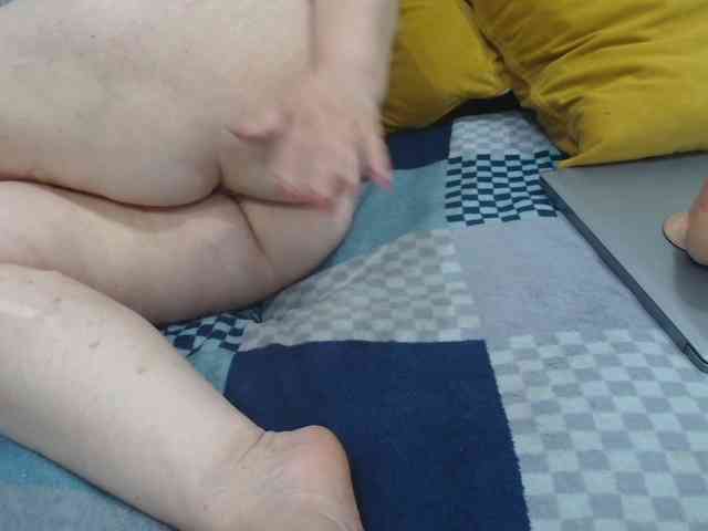 striptease live MILAax