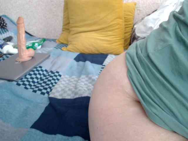 MILAax webcam
