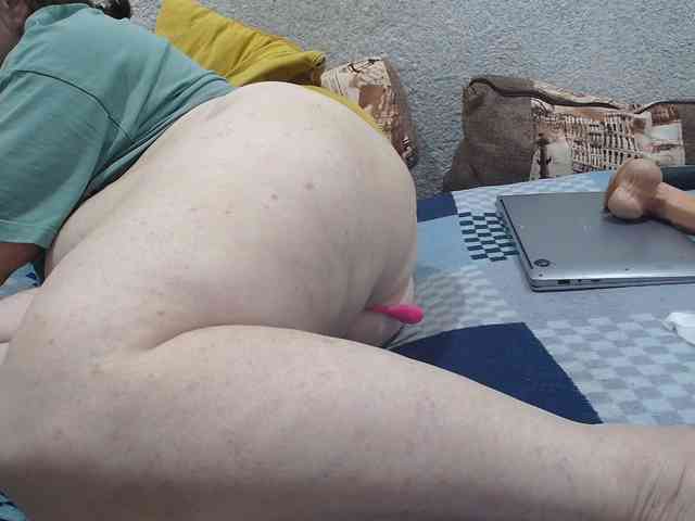 MILAax webcam