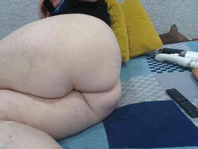 hidden cam MILAax