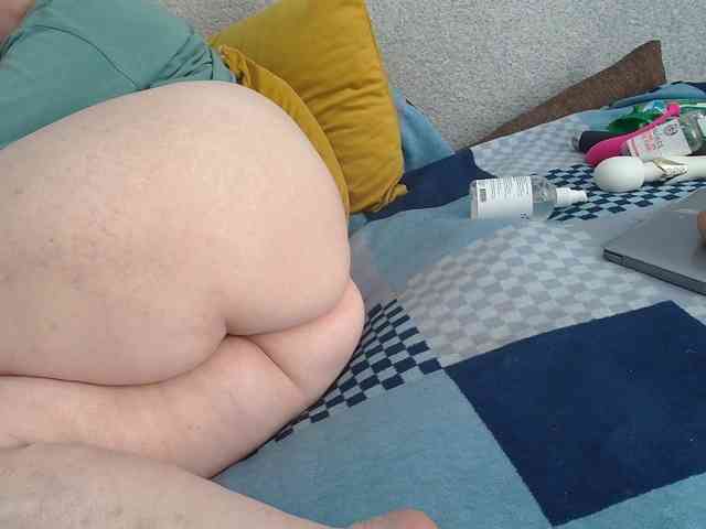 MILAax webcam