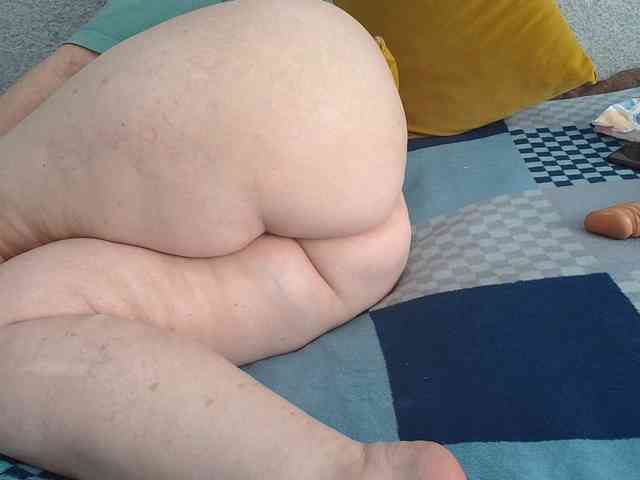 MILAax webcam