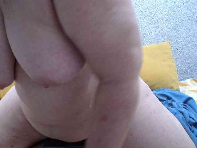 MILAax webcam