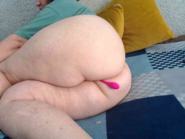 MILAax webcam