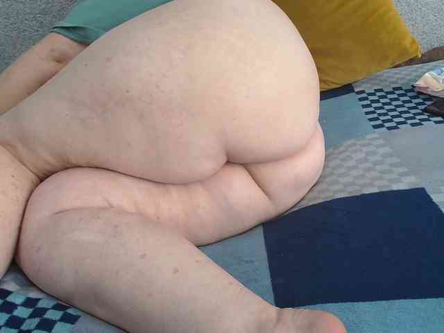 MILAax Live Webcam on BongaCams