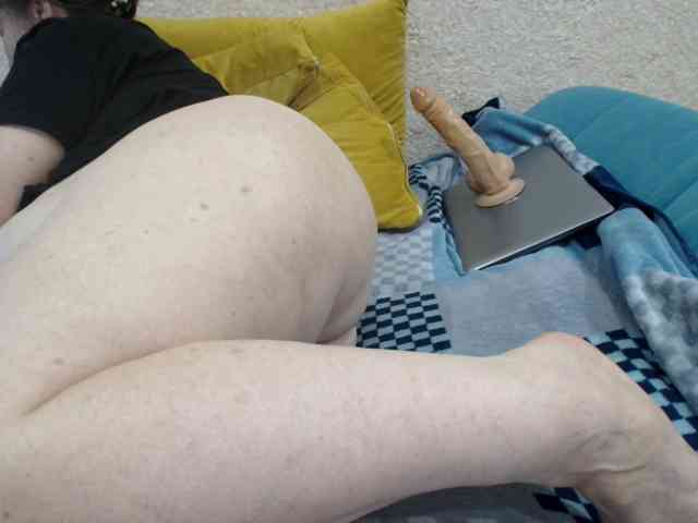 MILAax webcam