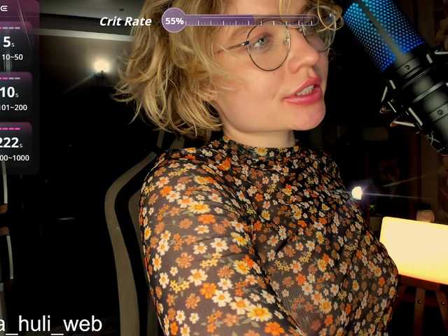 A-Huli Live Cam on BongaCams