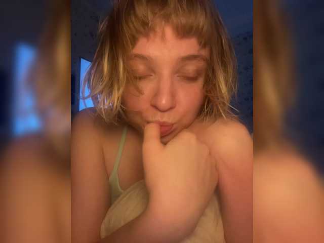 A-Huli from BongaCams is Freechat