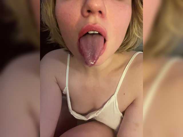 A-Huli's BongaCams show and profile