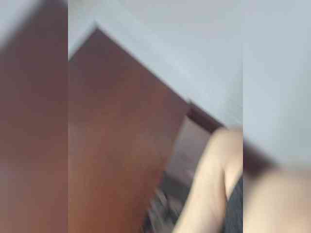 Krissyyts Live Webcam on BongaCams