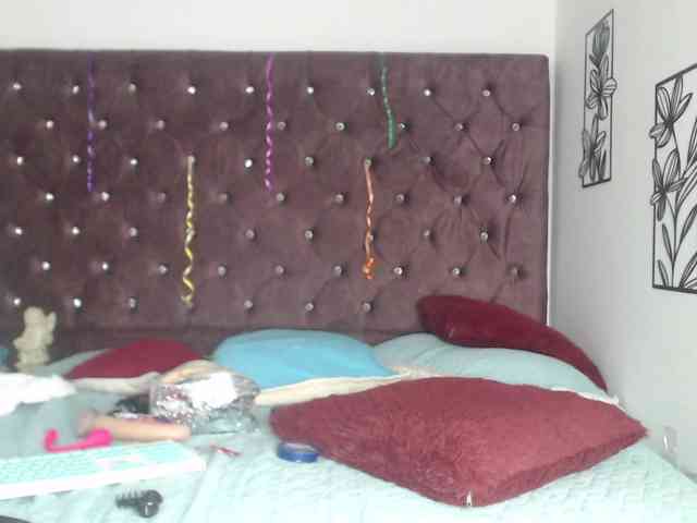 blue-water-cs Live Webcam on BongaCams